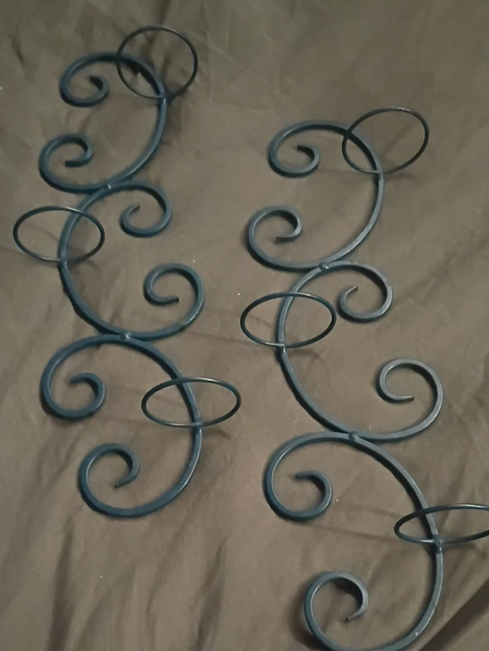 Metal Scroll Wall Decor - Black Elegant Swirl Design